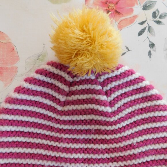 🦔🐾 Pink Striped Fall/Winter Hat with Yellow Pompon - Picture 6 of 7